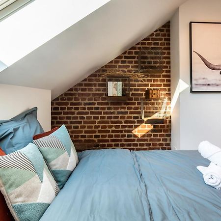 אמיינס Downtown Loft - Centre Ville - Wifi - Netflix מראה חיצוני תמונה