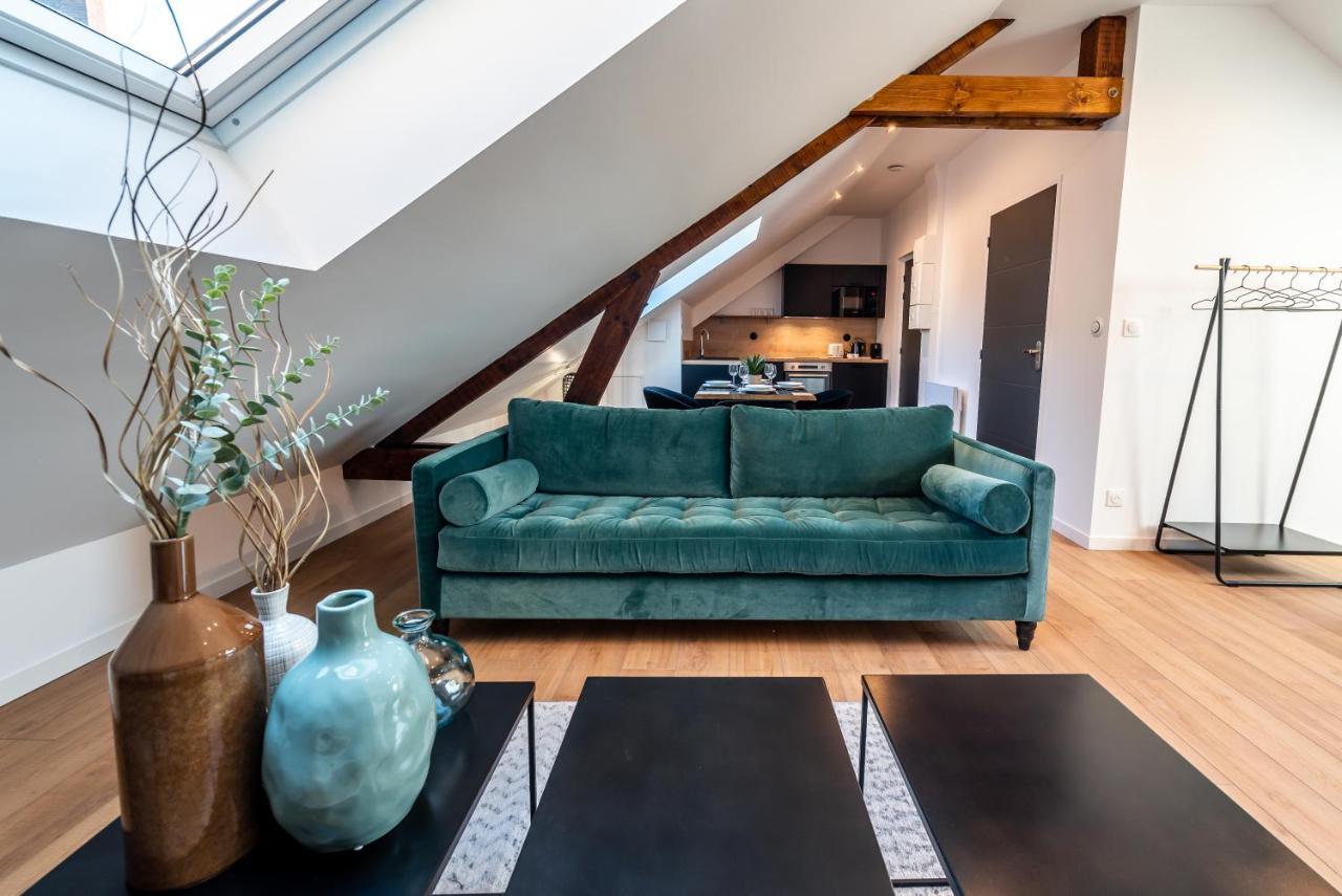 אמיינס Downtown Loft - Centre Ville - Wifi - Netflix מראה חיצוני תמונה