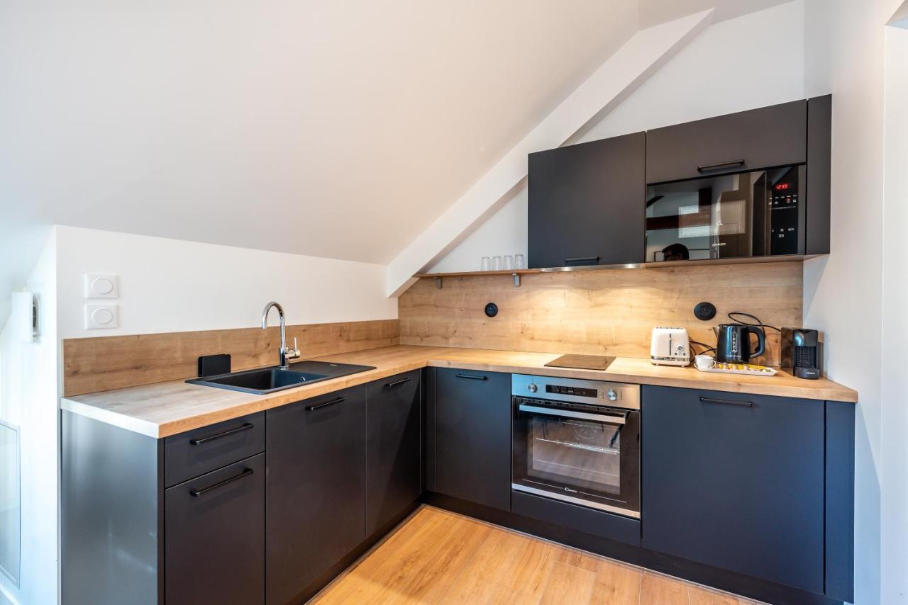 אמיינס Downtown Loft - Centre Ville - Wifi - Netflix מראה חיצוני תמונה
