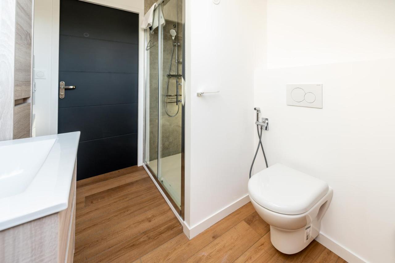אמיינס Downtown Loft - Centre Ville - Wifi - Netflix מראה חיצוני תמונה